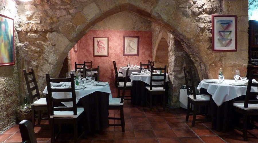 Arcs Restaurant